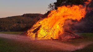 Sonnwendfeier 2026 – Ein Abend, der lange nachleuchtet 🔥☀️ whatsapp image 2026 06 23 at 18.57.53 (7)